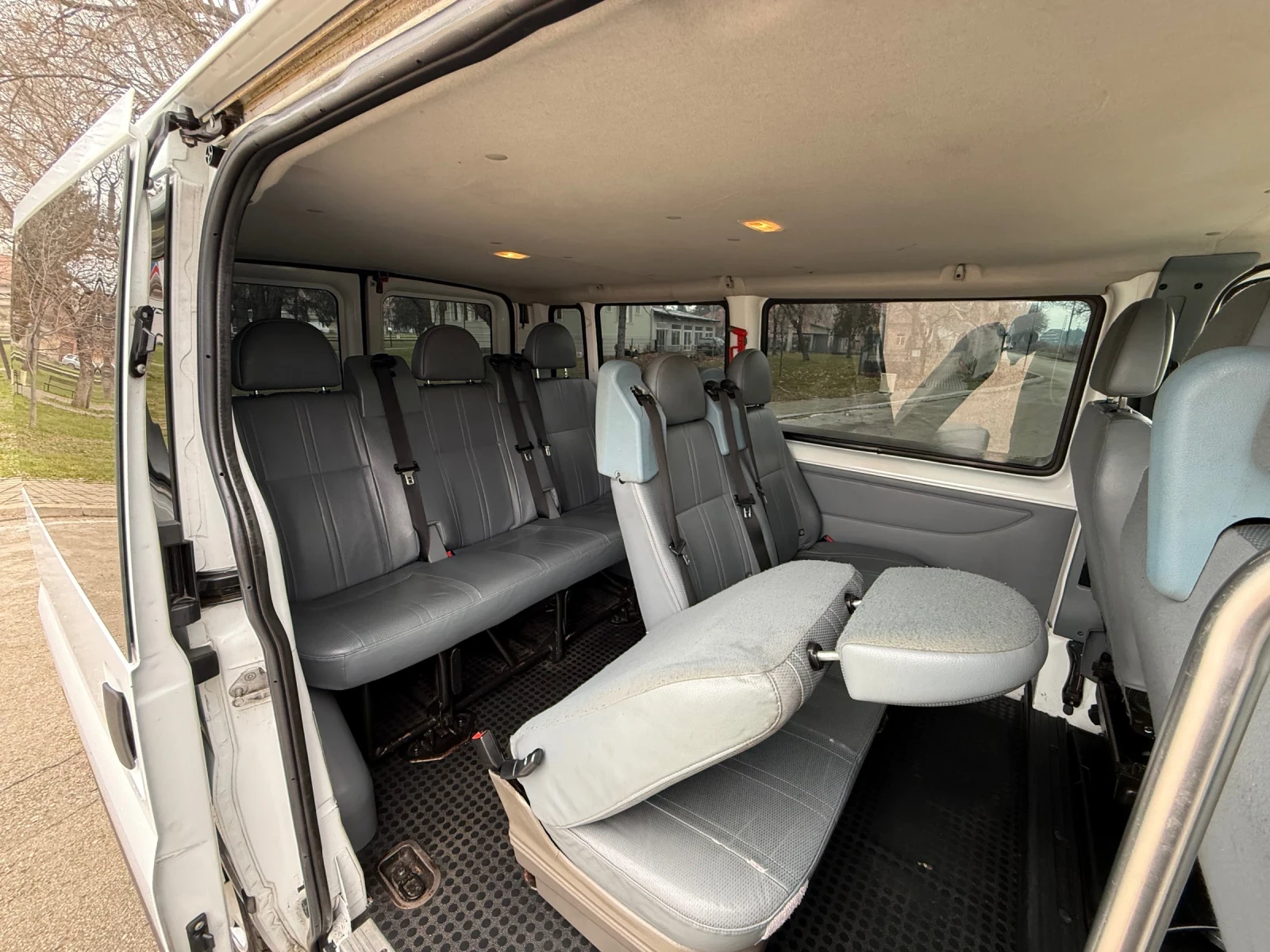 Ford Transit 2.2TDCI ЕВРО5 9МЕСТА - изображение 8
