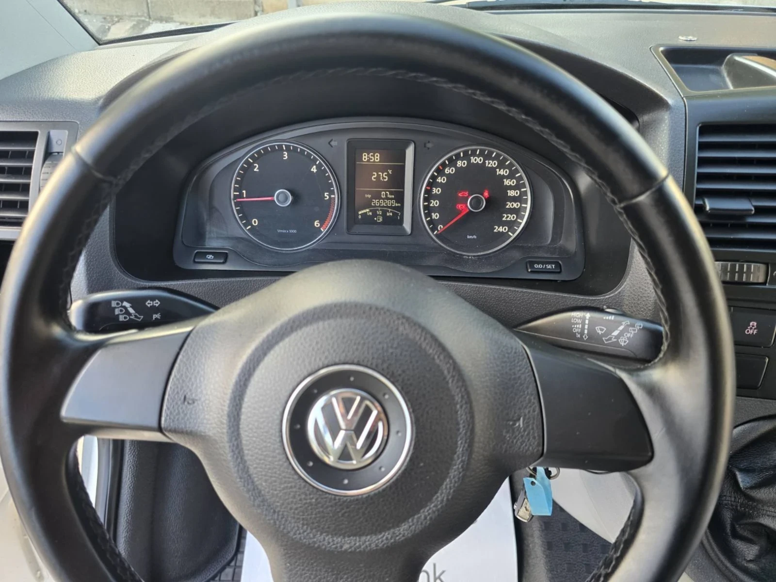 VW Transporter 1.9TDI 4ВРАТИ , снимка 14 - Бусове и автобуси - 55251985