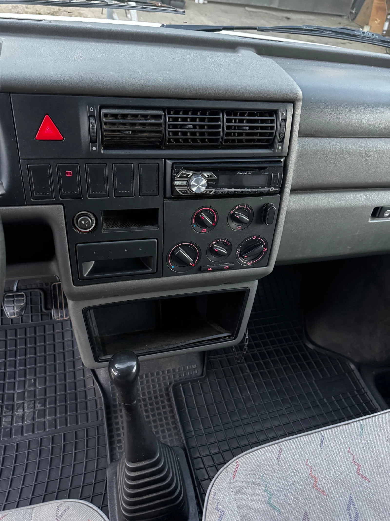VW T4 2.5TDI-102* 8+ 1* FASE* KLIMA* NOV VNOS*  | Mobile.bg � ����������� 6