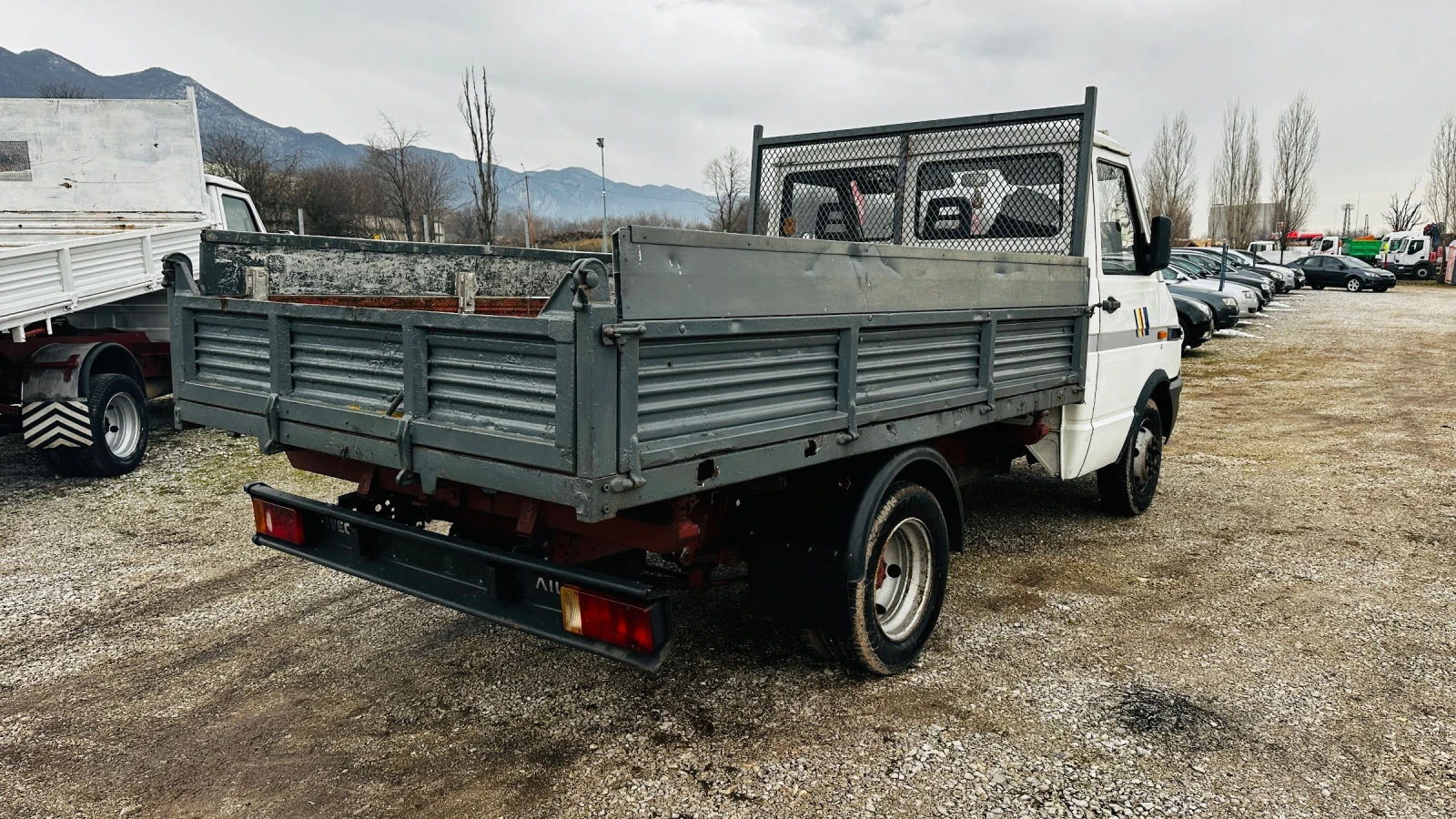 Iveco 35-12 2.8td тристранен самосвал - изображение 4