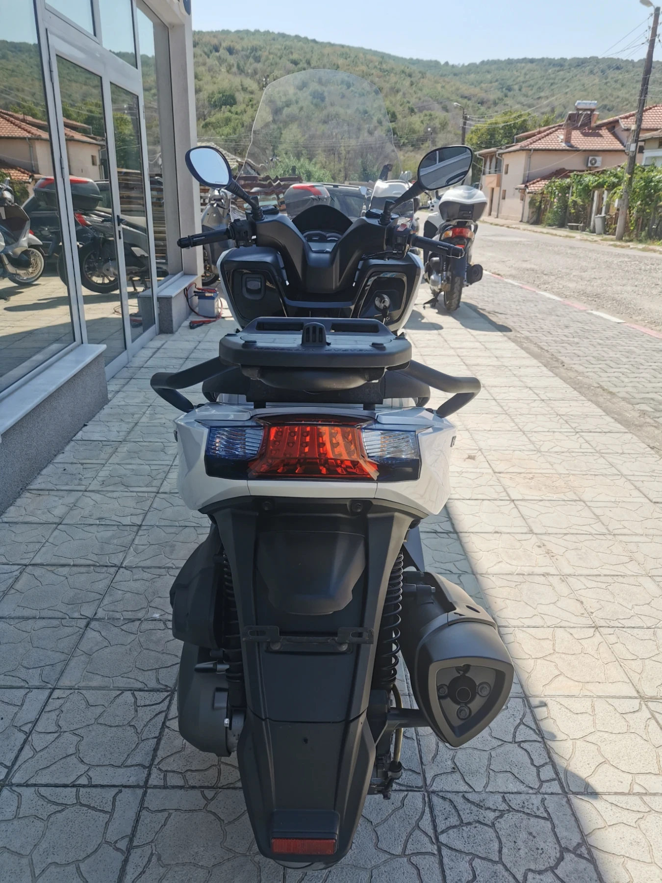 Kymco K-XCT 300i - изображение 8