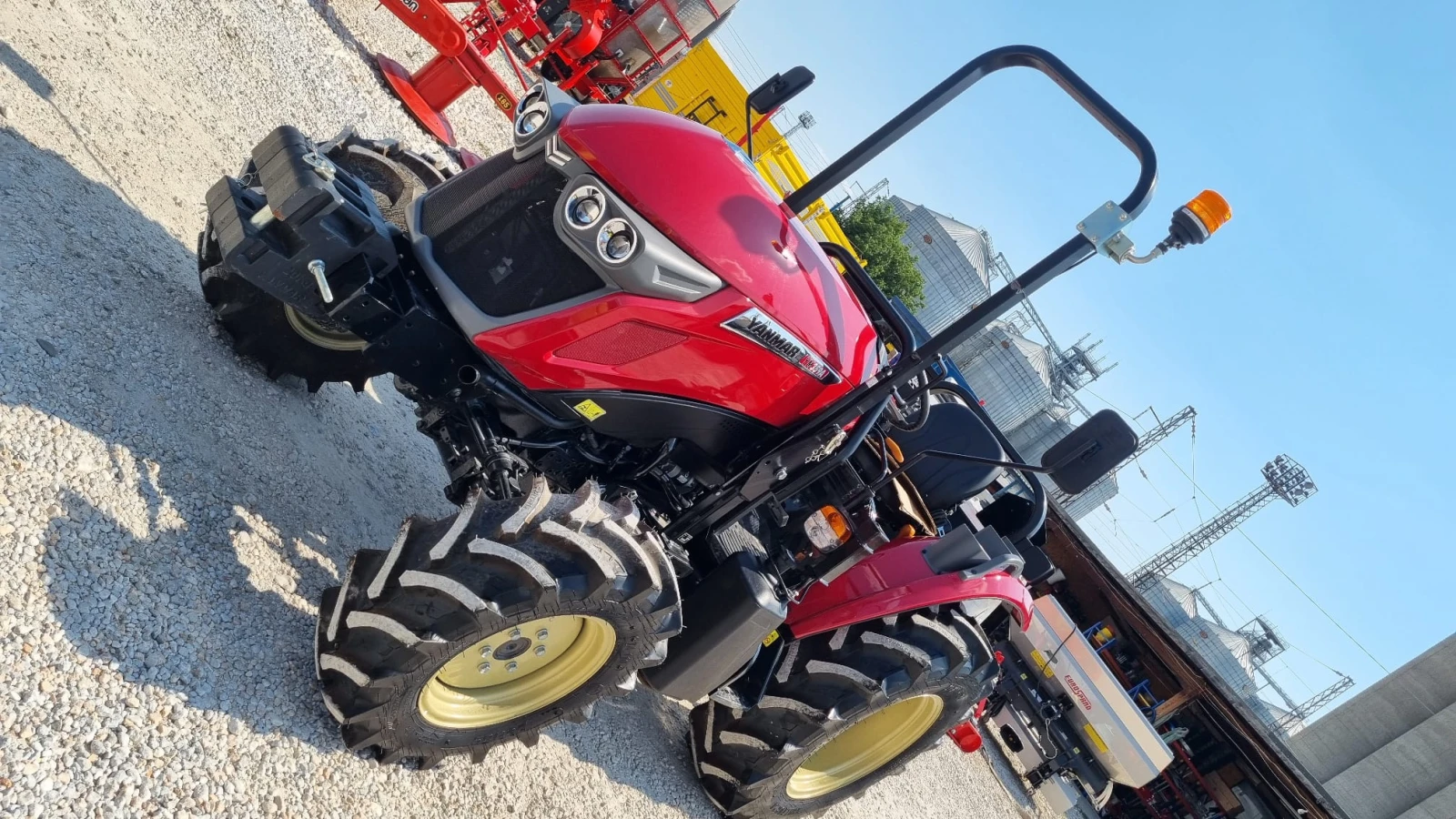 Трактор Yanmar YM359A, снимка 1