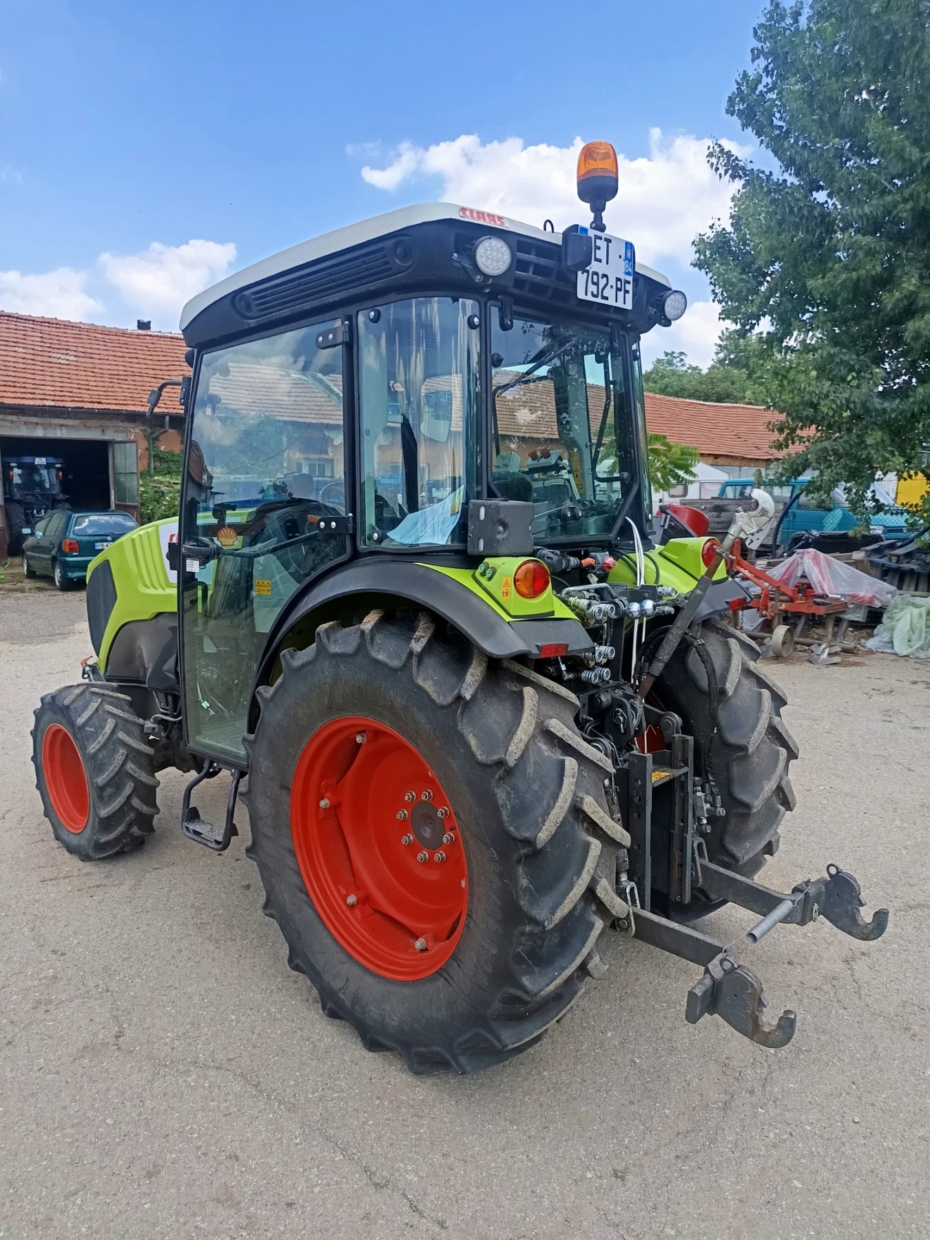 Трактор Claas Nexos 230 VL, снимка 4 - Селскостопанска техника - 54448981