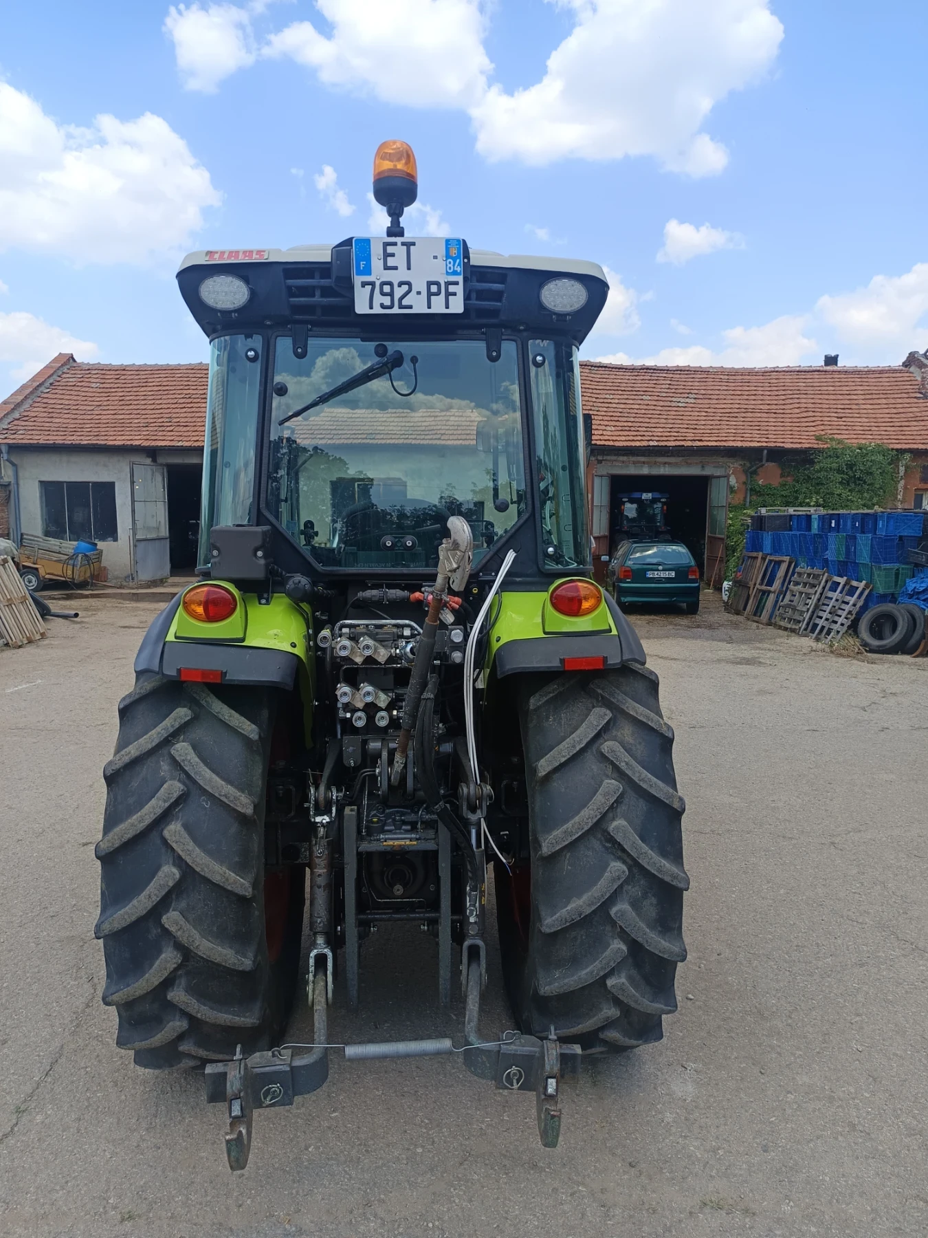 Трактор Claas Nexos 230 VL, снимка 6 - Селскостопанска техника - 54448981