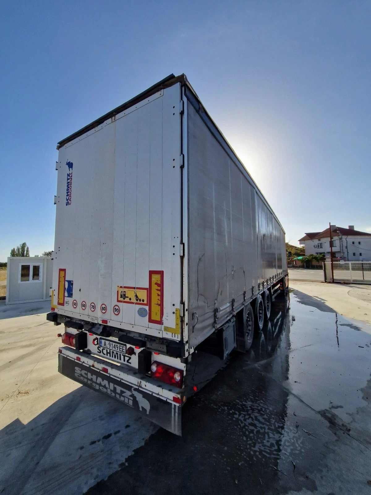  Schmitz   1 | Mobile.bg   2