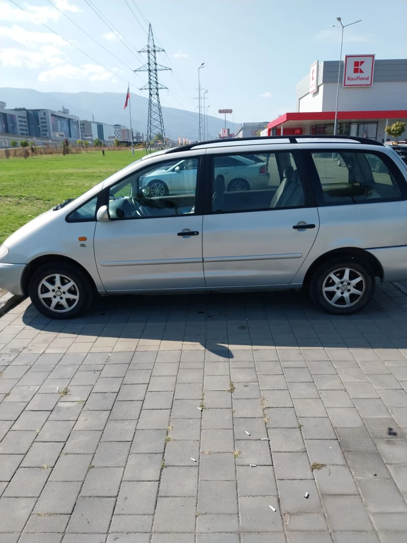 VW Sharan Ван, снимка 4 - Автомобили и джипове - 47331093