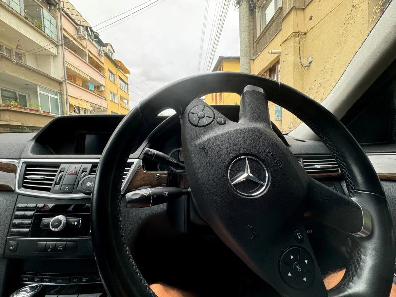 Mercedes-Benz E 220 Blue Efficiency, снимка 10 - Автомобили и джипове - 47379753