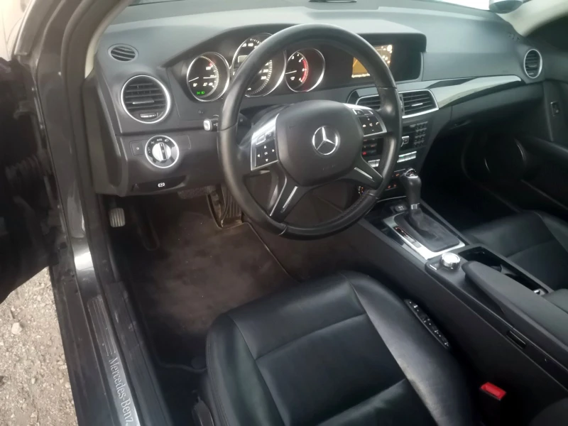 Mercedes-Benz C 200 УНИКАЛЕН/FACELIFT/КОЖА/АВТОМАТ, снимка 8 - Автомобили и джипове - 49437462