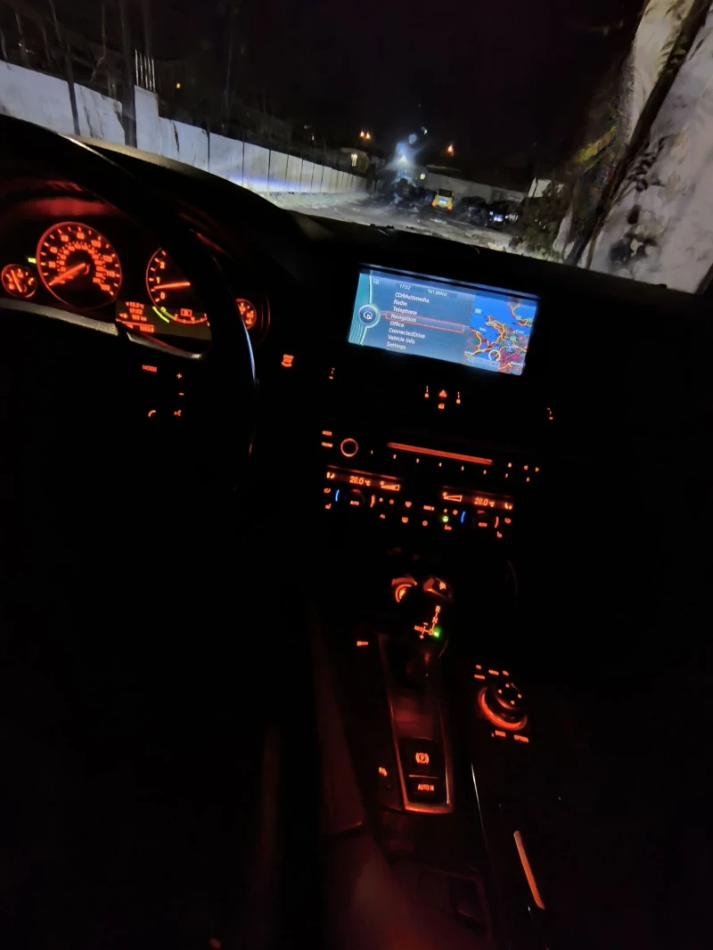 BMW 528 3.0i 258к.с., снимка 9 - Автомобили и джипове - 52622346