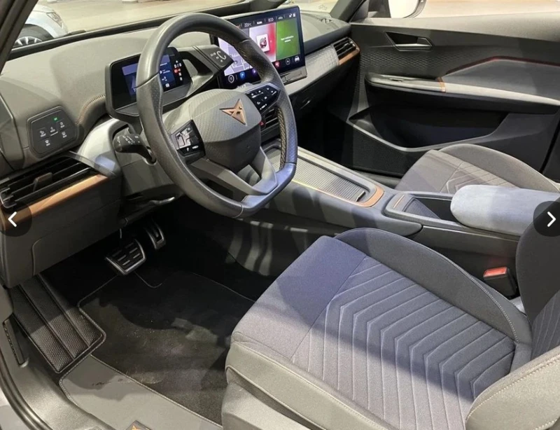 Cupra Born 231HP/CAM/NAVI/LED/CARPLAY/KLESS/ACC/615v, снимка 9 - Автомобили и джипове - 50687550