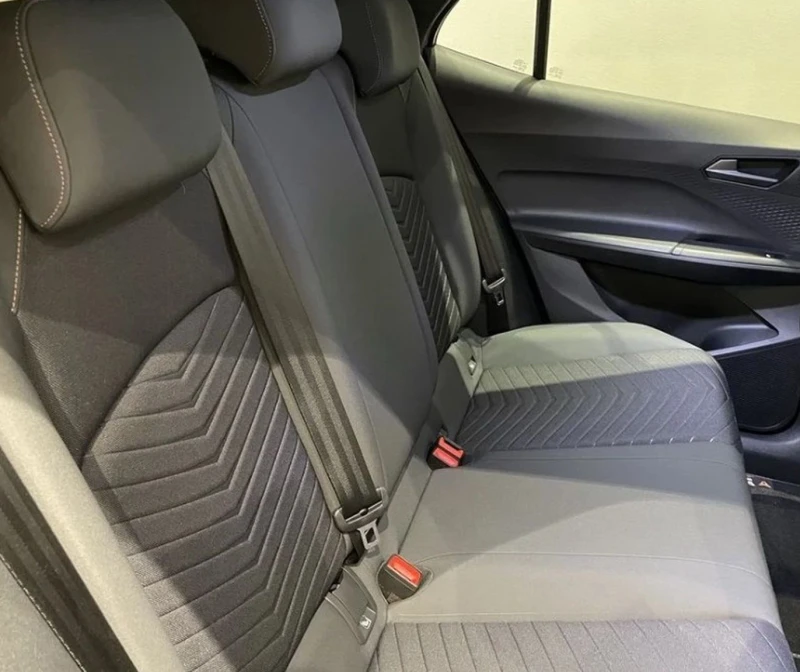 Cupra Born 231HP/CAM/NAVI/LED/CARPLAY/KLESS/ACC/615v, снимка 11 - Автомобили и джипове - 50687550