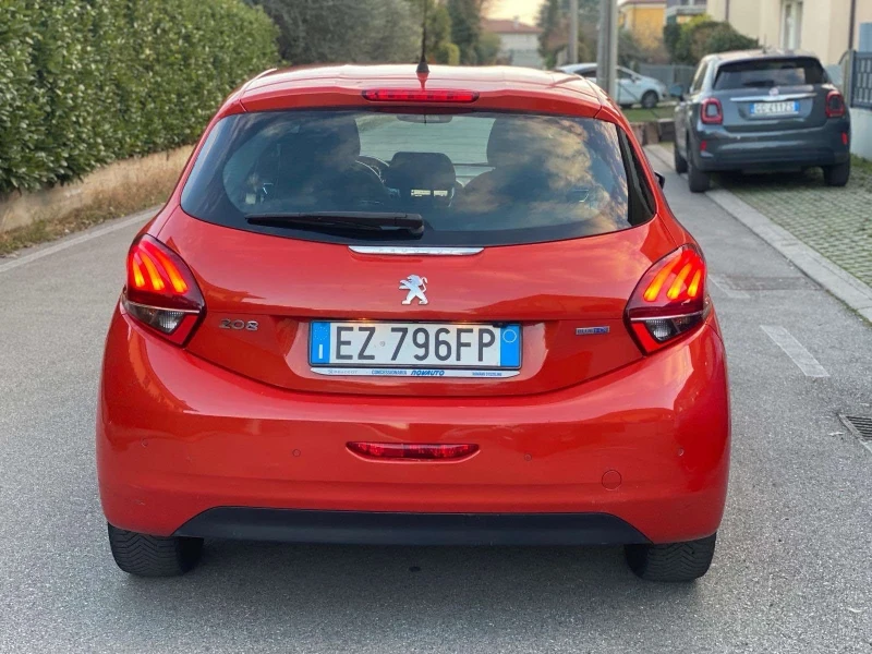 Peugeot 208 1.6HDI EURO6, снимка 8 - Автомобили и джипове - 52730661