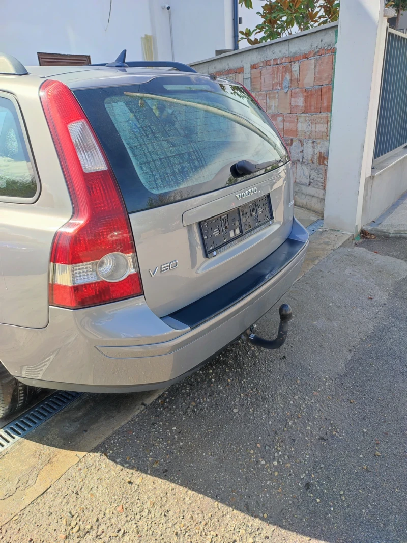 Volvo V50 2.0 136kc, снимка 4 - Автомобили и джипове - 51913775
