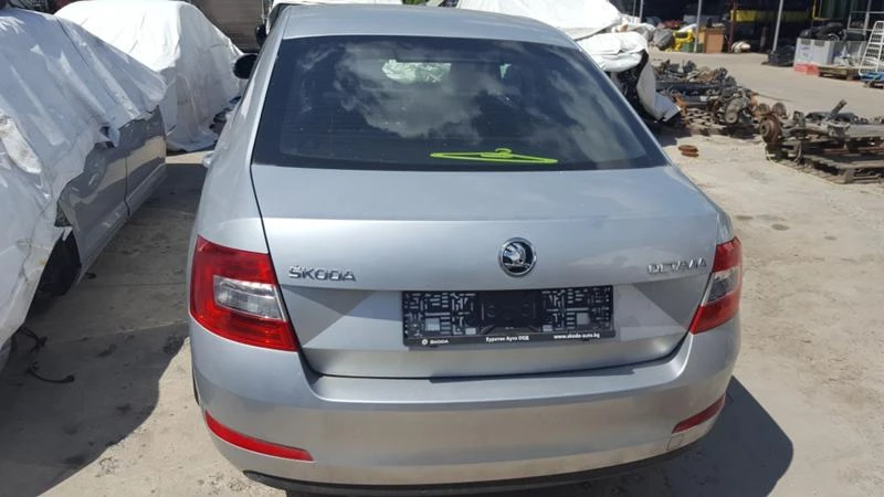 Skoda Octavia 1.6 TDI, снимка 4 - Автомобили и джипове - 35304625