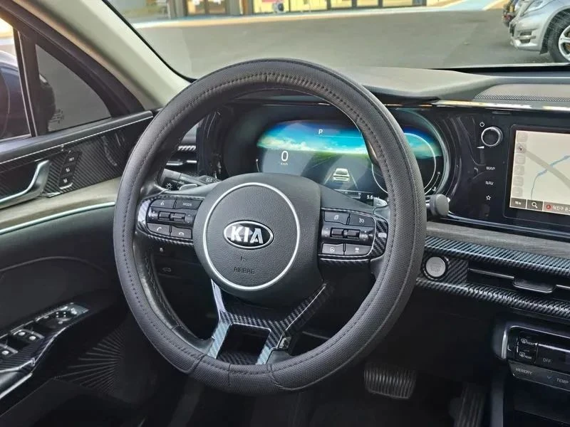 Kia K5, снимка 12 - Автомобили и джипове - 56727654