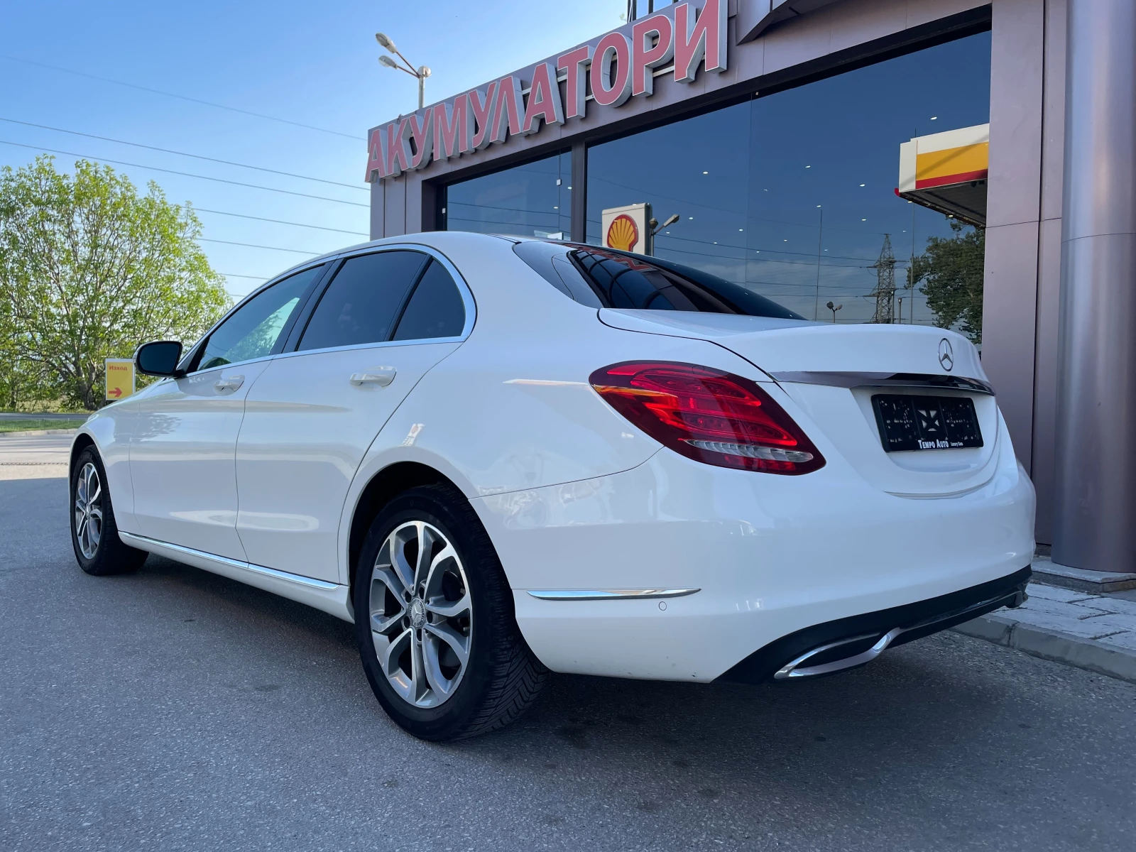 Mercedes-Benz C 220 CDI-BLUETEC-NAVI-7G tronic-LED - изображение 4