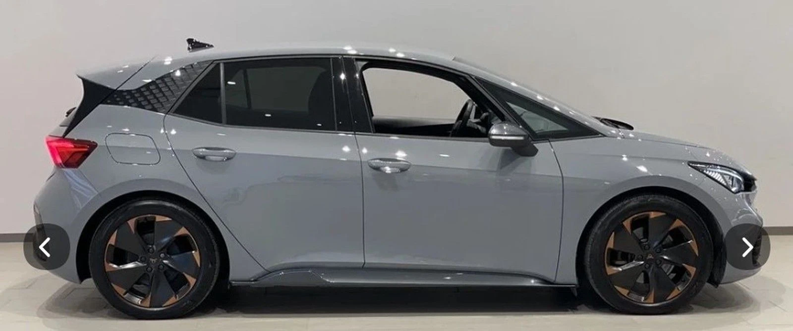 Cupra Born 231HP/CAM/NAVI/LED/CARPLAY/KLESS/ACC/615v - изображение 2