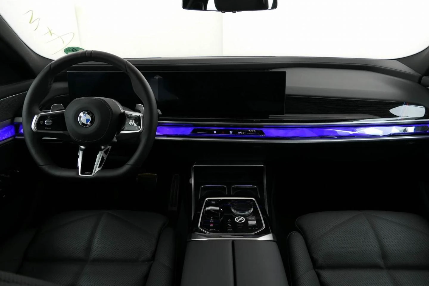 BMW 740 d xDrive M Sport Paket - изображение 6