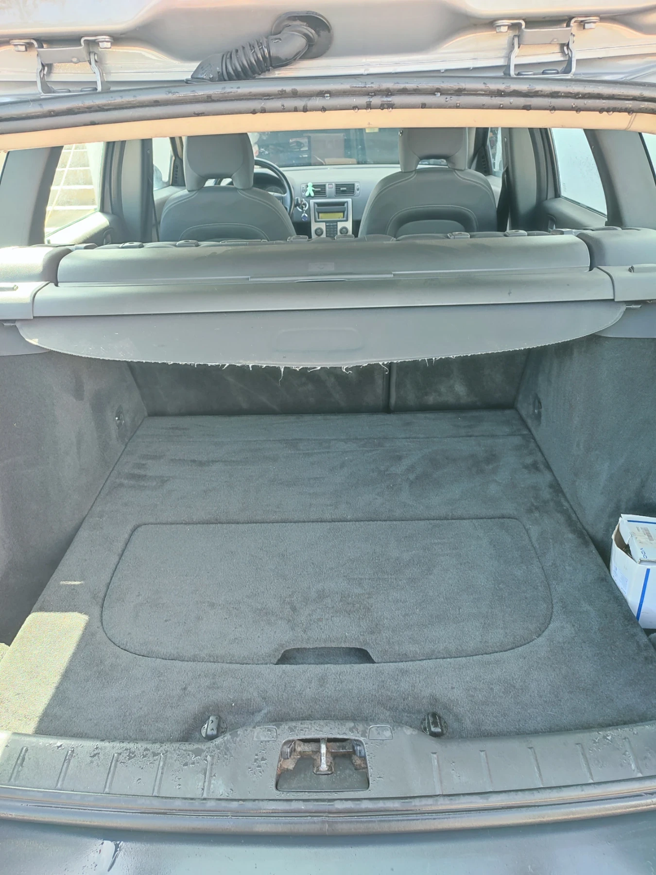 Volvo V50 2.0 136kc - изображение 5