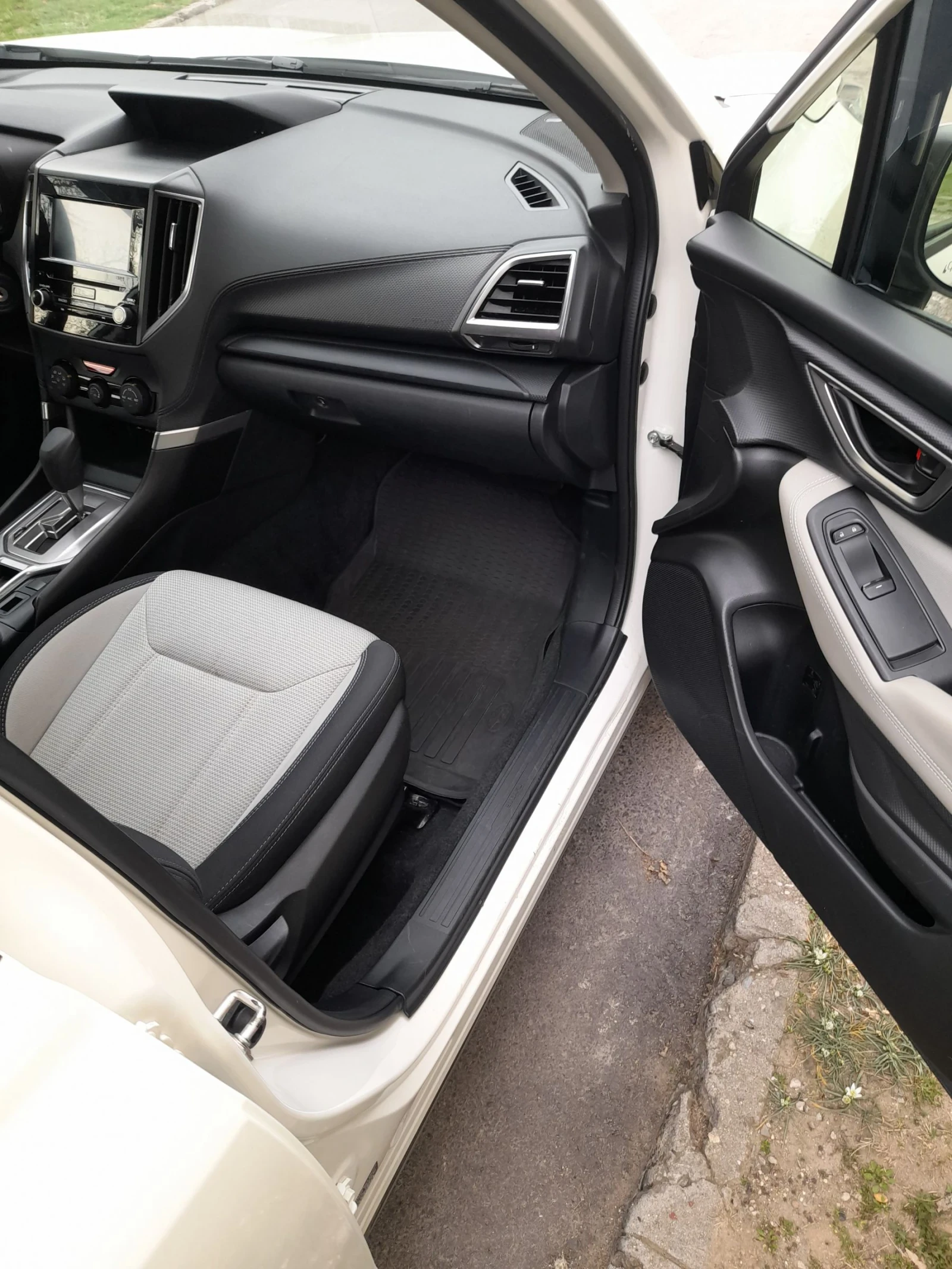 Subaru Forester, снимка 16 - Автомобили и джипове - 53844213