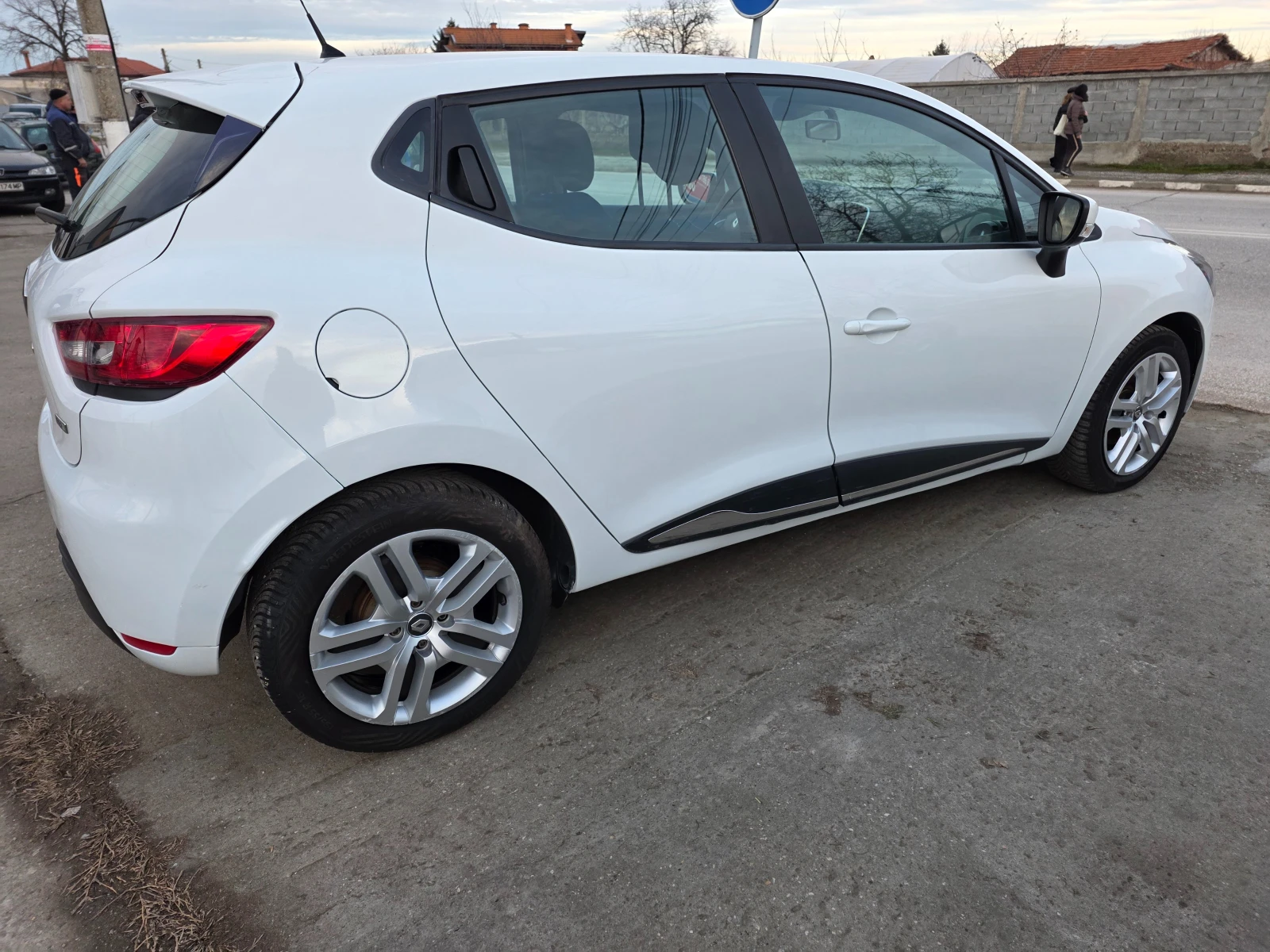 Renault Clio 1.5dci  2br - изображение 4