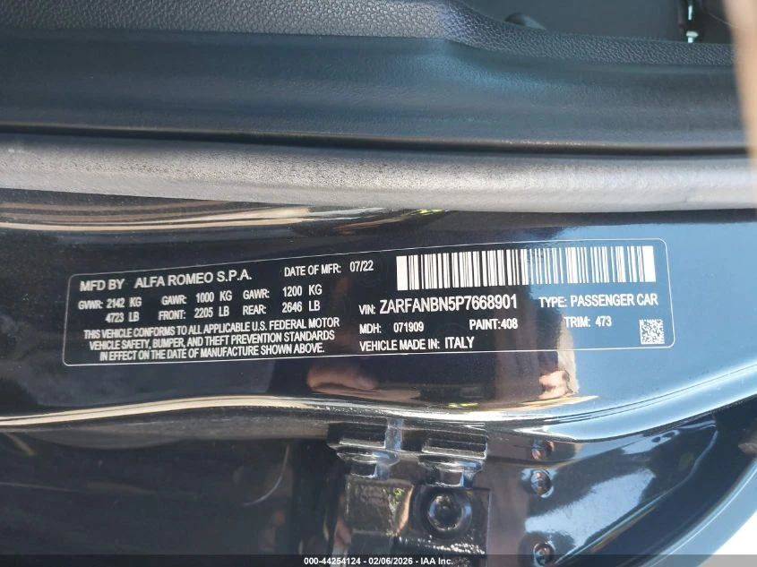 Alfa Romeo Giulia Veloce Awd - изображение 9