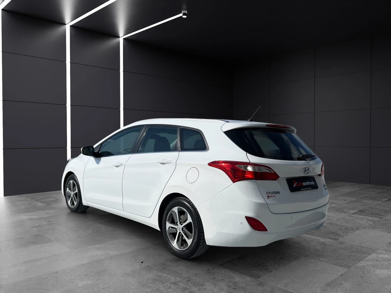 Hyundai I30, снимка 4 - Автомобили и джипове - 53811375