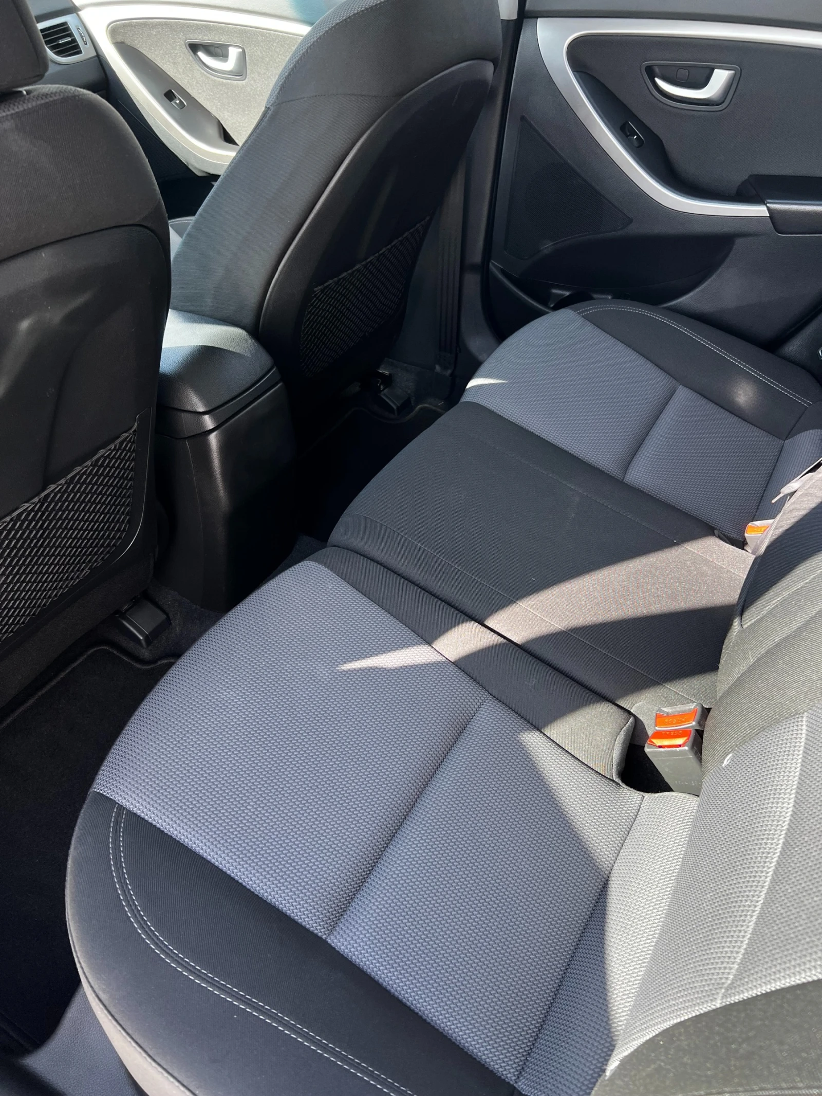 Hyundai I30, снимка 12 - Автомобили и джипове - 53811375