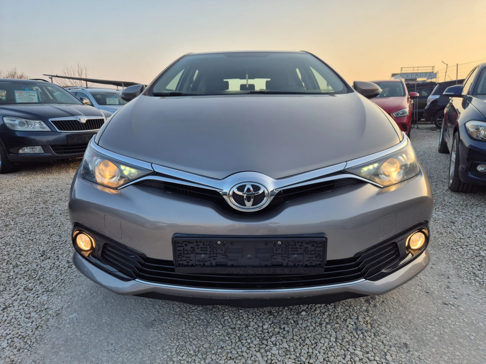 Toyota Auris 1.4D4D Fecelift | Mobile.bg � ����������� 2