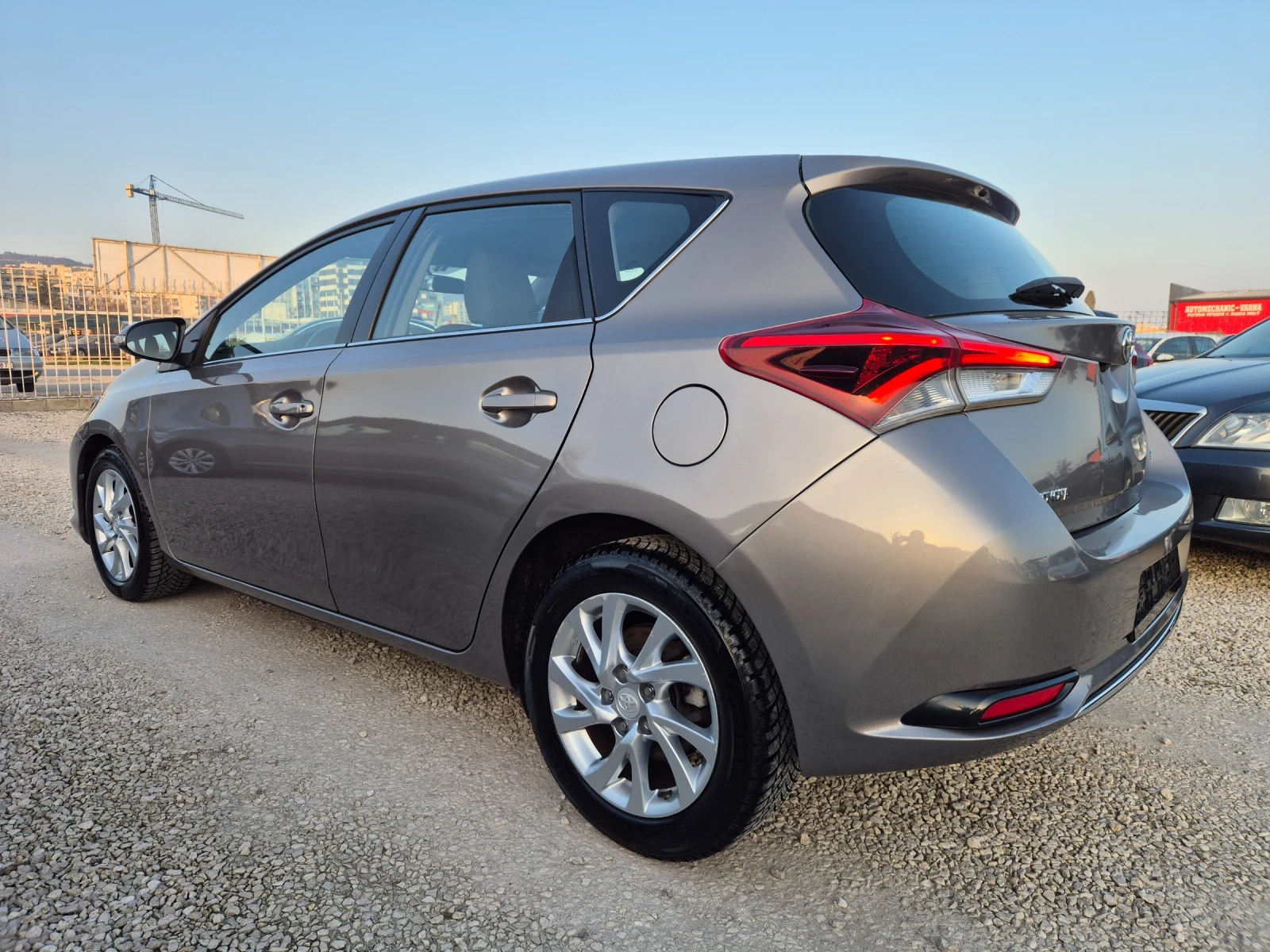 Toyota Auris 1.4D4D Fecelift | Mobile.bg � ����������� 6