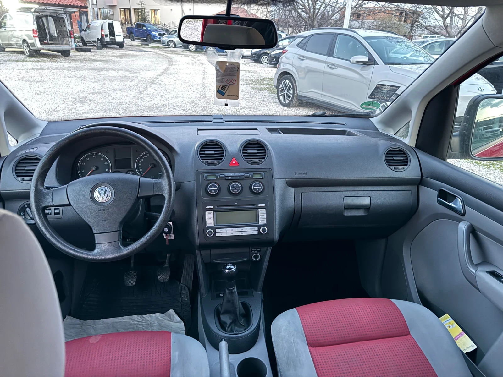 VW Caddy 1.4  климатроник , снимка 8 - Автомобили и джипове - 53996071