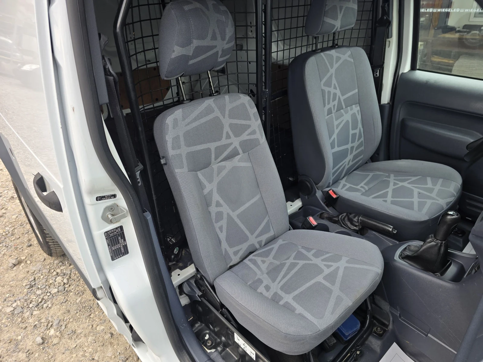 Ford Connect 1.8TTDI ИТАЛИЯ , снимка 11 - Автомобили и джипове - 54161158