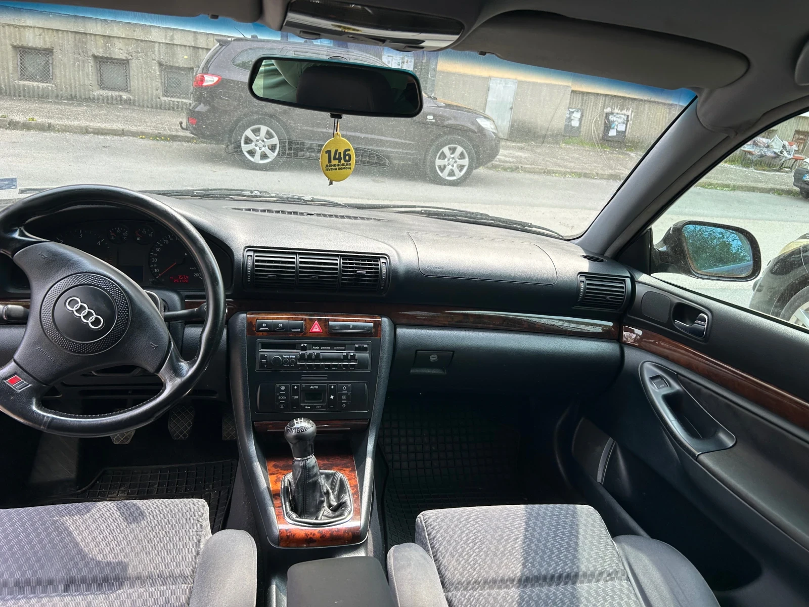 Audi A4 1.9TDI, снимка 7 - Автомобили и джипове - 54253317