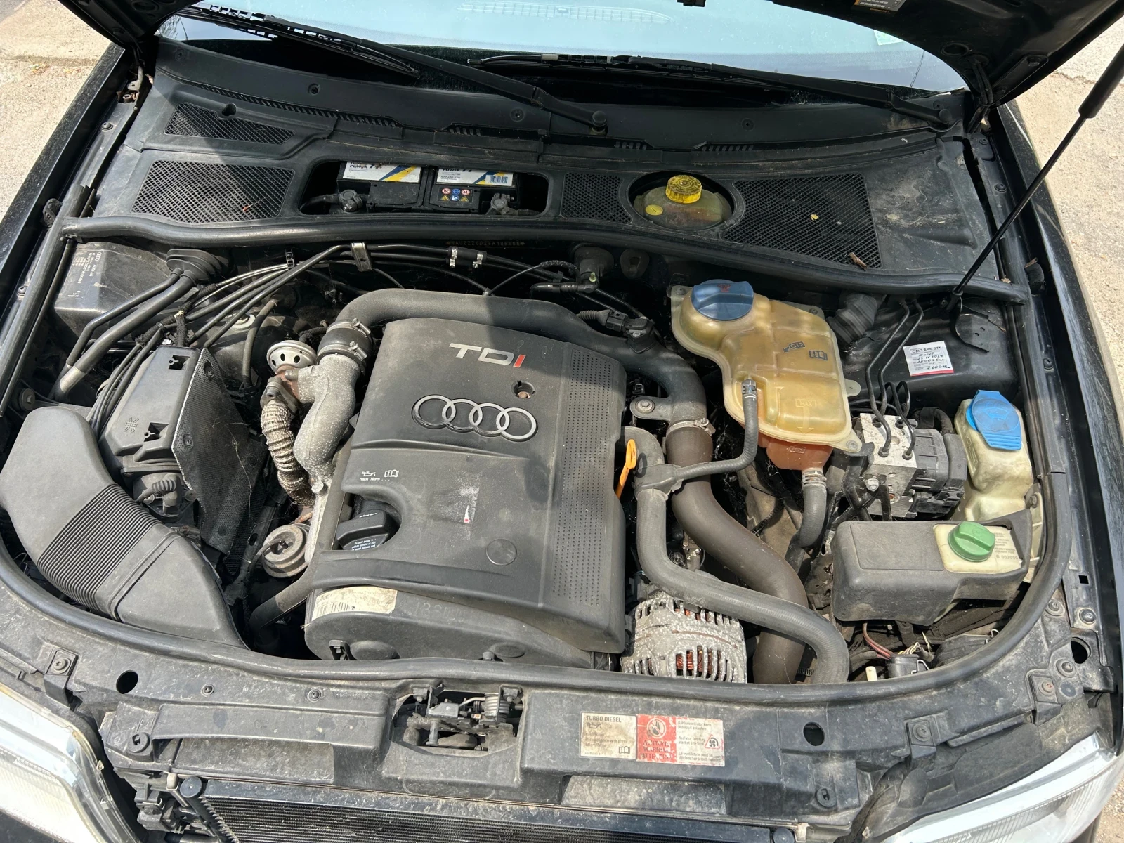 Audi A4 1.9TDI, снимка 6 - Автомобили и джипове - 54253317