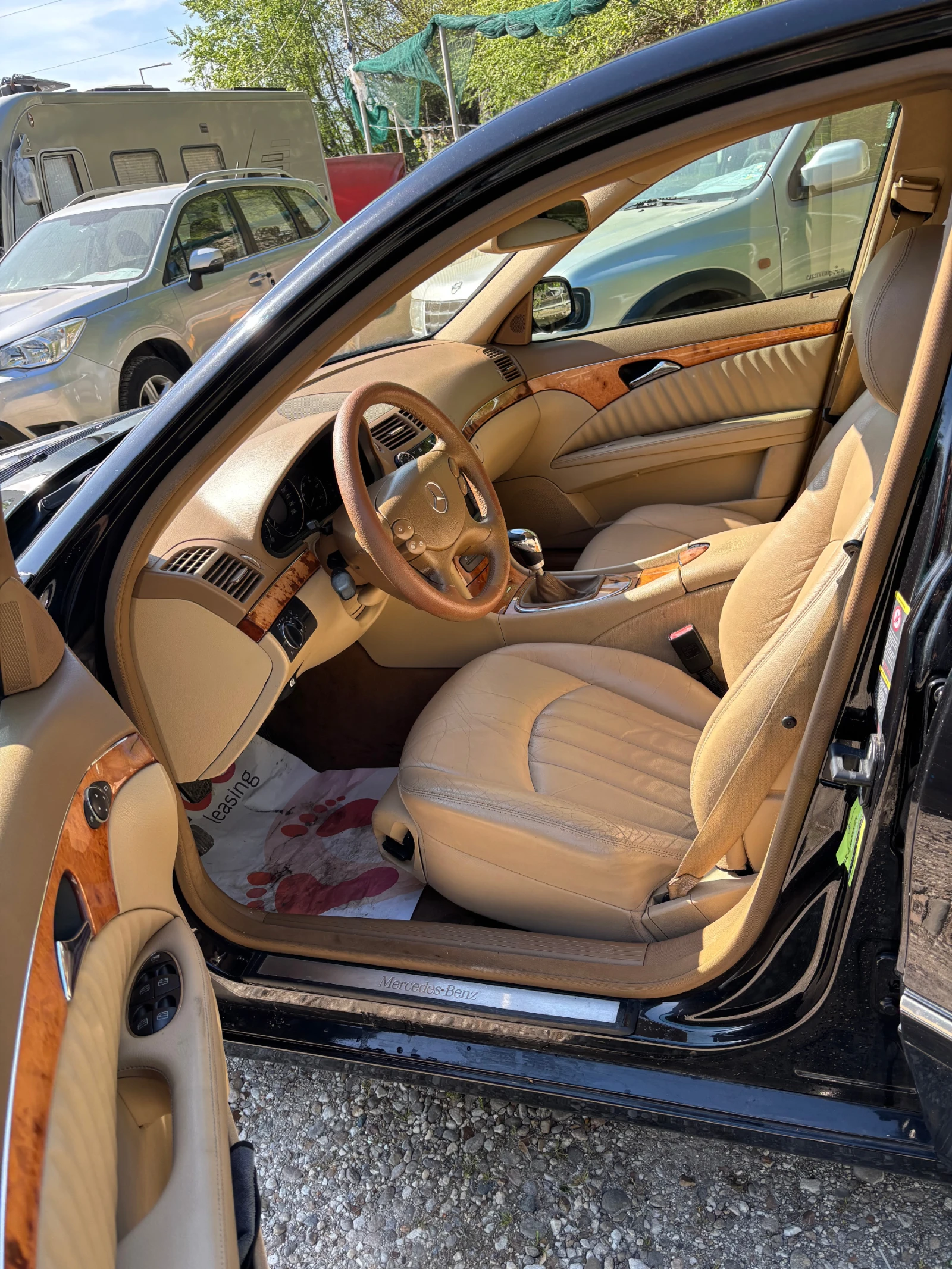 Mercedes-Benz E 200 CDI Navi/Leather/Подгрев, снимка 9 - Автомобили и джипове - 54353952