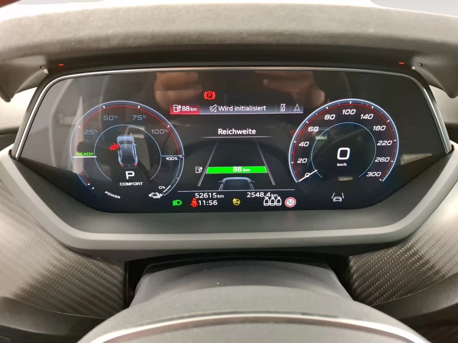 Audi E-Tron GT RS/598HP/QUATTRO/CARBON/LASER/MASS/PANO/360/447z, снимка 13 - Автомобили и джипове - 54691019