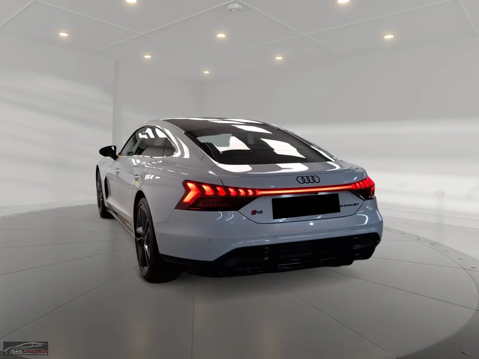 Audi E-Tron GT RS/598HP/QUATTRO/CARBON/LASER/MASS/PANO/360/447z, снимка 2 - Автомобили и джипове - 54691019