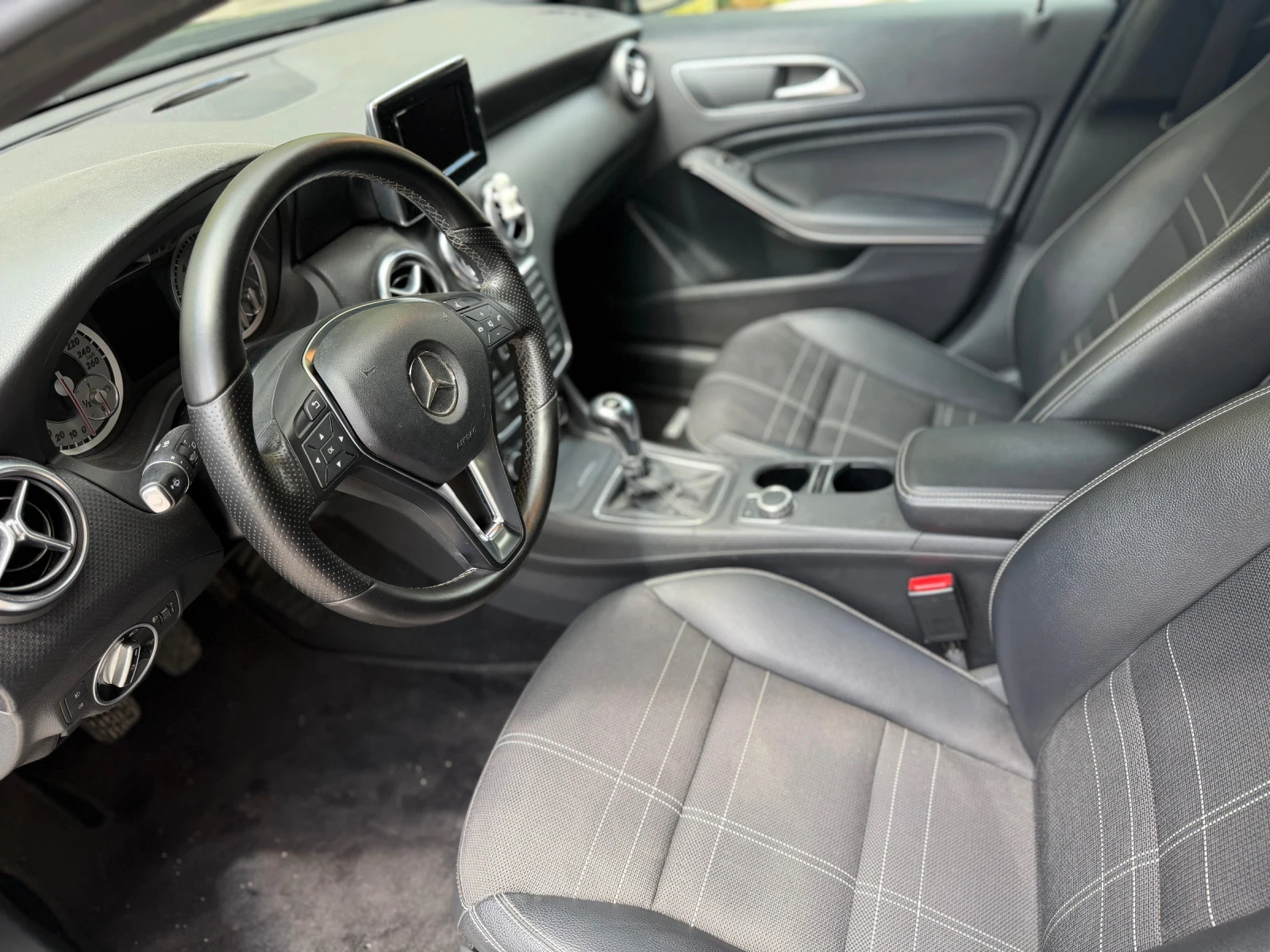 Mercedes-Benz A 180 Швейцария, снимка 9 - Автомобили и джипове - 54891411