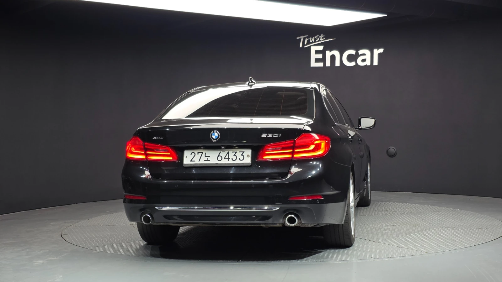 BMW 530 xDrive Luxury, снимка 4 - Автомобили и джипове - 55443846