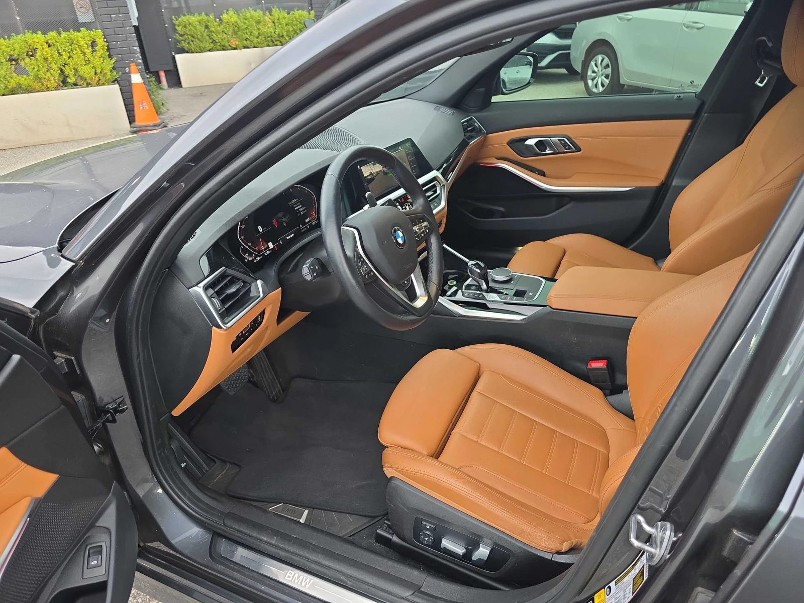 BMW 330 *  xDrive * CARFAX * ����� �� ����������� | Mobile.bg � ����������� 5