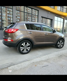 Kia Sportage 1.7 FULL НОВА, снимка 3