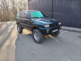 Nissan Terrano 2.7 тд с цели мостове - 11500 € / 22492.04 лв. - 90735362 2