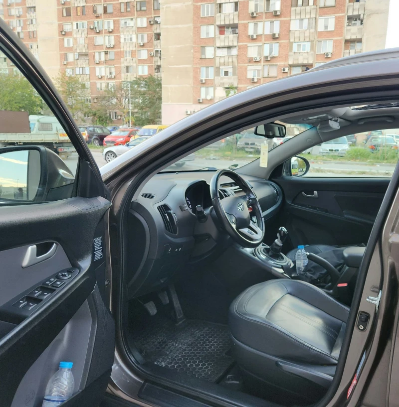 Kia Sportage 1.7 FULL НОВА, снимка 6 - Автомобили и джипове - 47539856