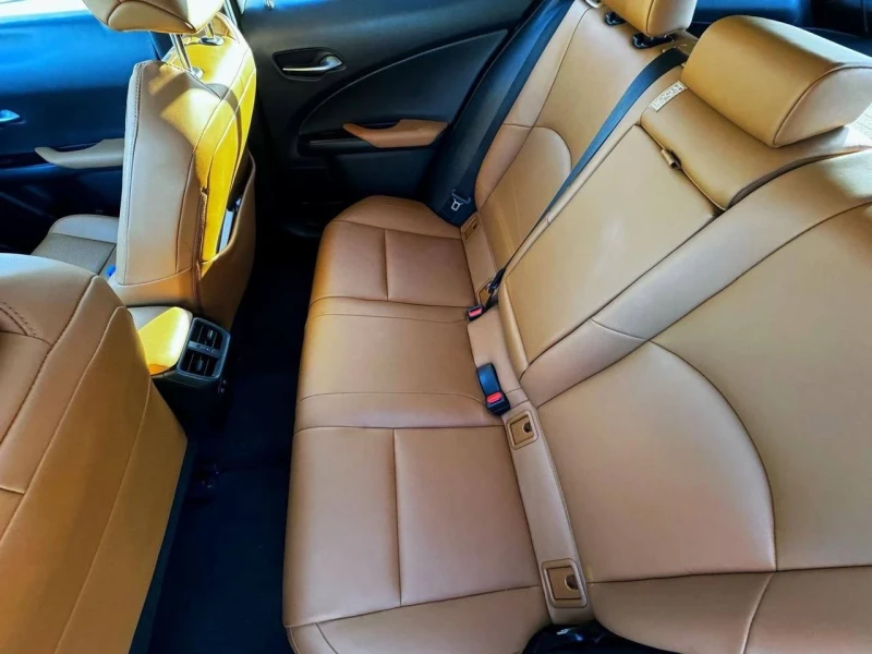 Lexus UX (171 кс) D-CVT, снимка 4 - Автомобили и джипове - 52320314