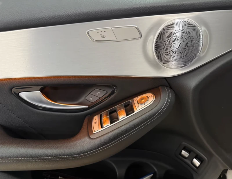 Mercedes-Benz GLC 250 4 Matic AMG-Line, снимка 9 - Автомобили и джипове - 52038674