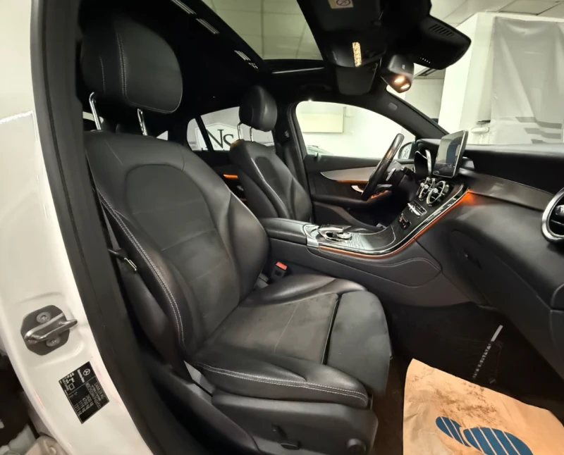 Mercedes-Benz GLC 250 4 Matic AMG-Line, снимка 8 - Автомобили и джипове - 52038674