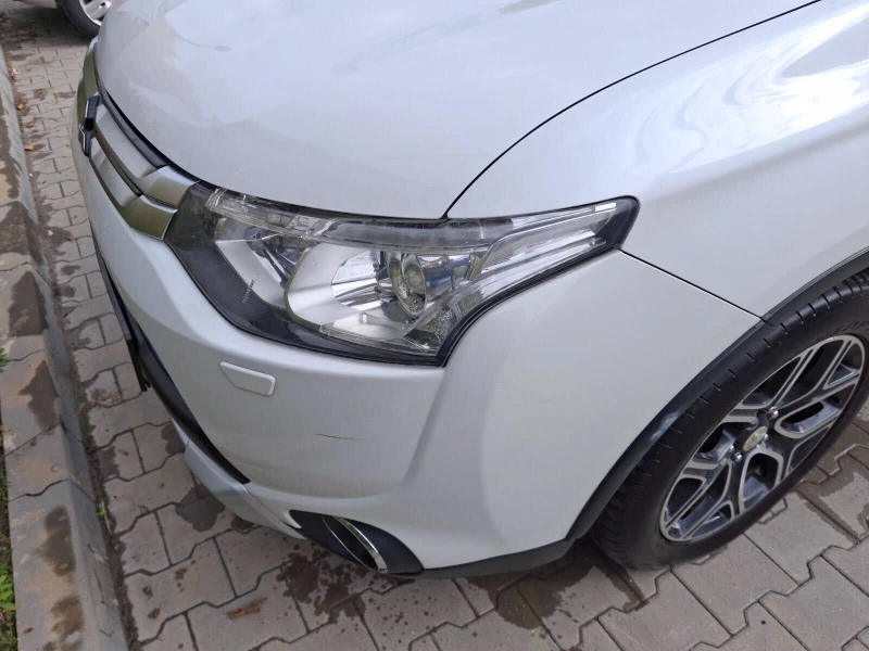 Mitsubishi Outlander, снимка 6 - Автомобили и джипове - 52214734