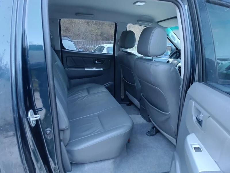 Toyota Hilux BIG BEAR, снимка 15 - Автомобили и джипове - 52606687