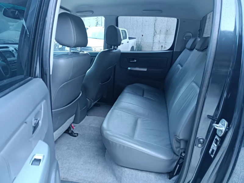 Toyota Hilux BIG BEAR, снимка 12 - Автомобили и джипове - 52606687