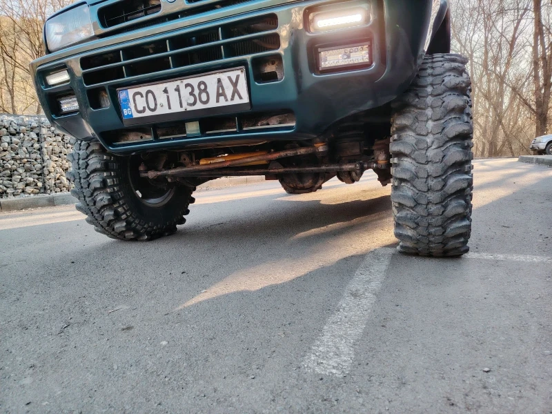 Nissan Terrano 2.7 тд с цели мостове, снимка 8 - Автомобили и джипове - 52935740